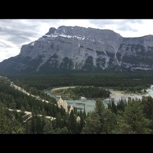 Meet your Posher, Thuyvi